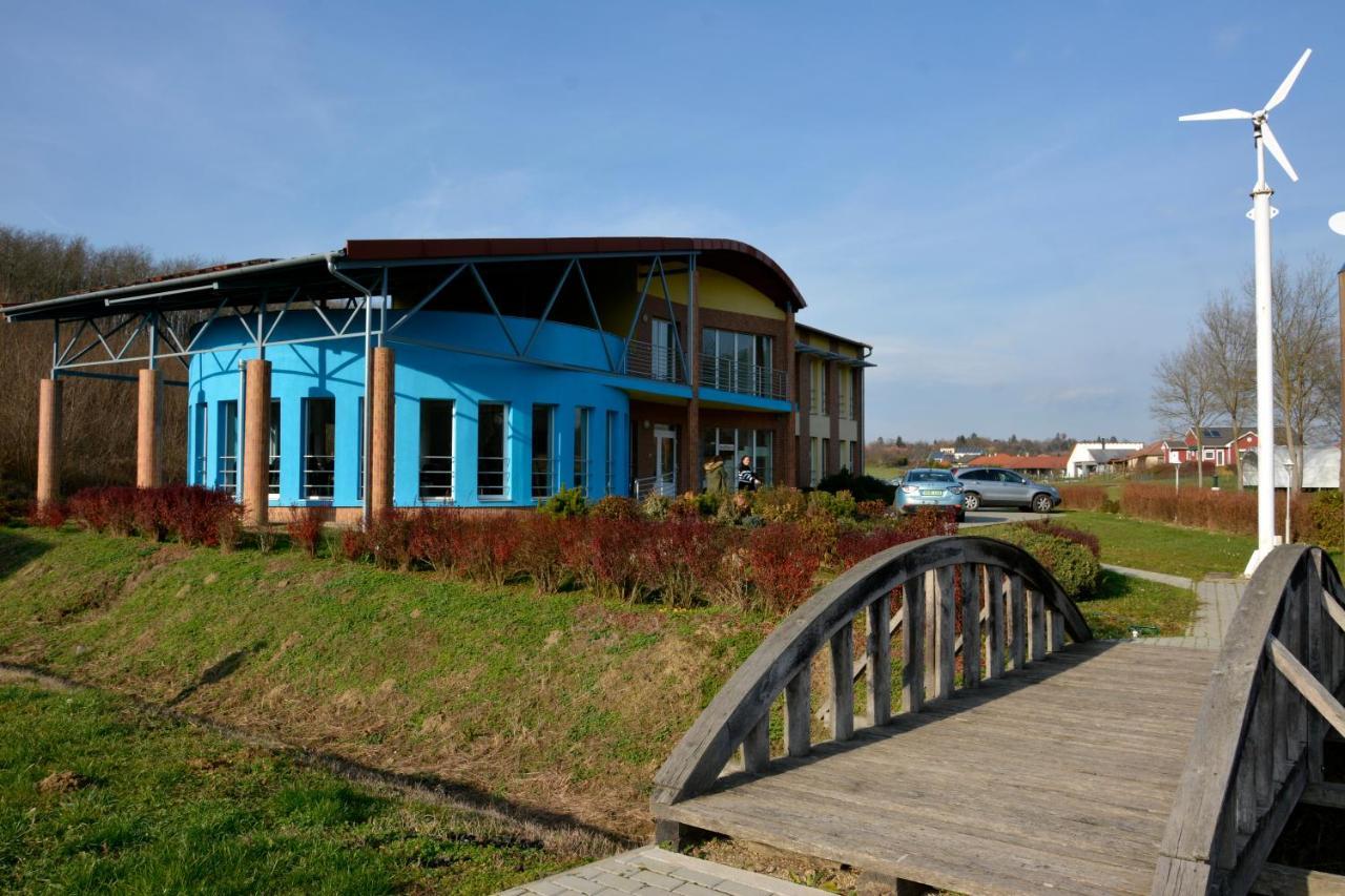Fonix Apartmanhaz Nagypáli Exteriör bild