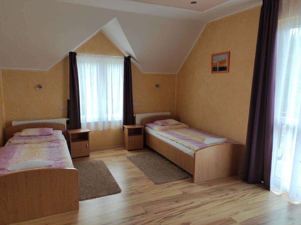 Fonix Apartmanhaz Nagypáli Exteriör bild